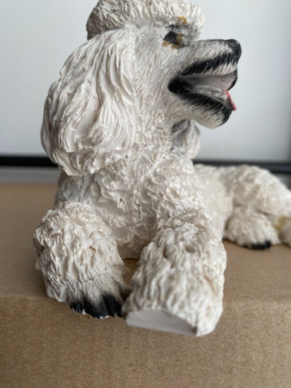 Poodle Dog Figurine - Picture 5 of 5